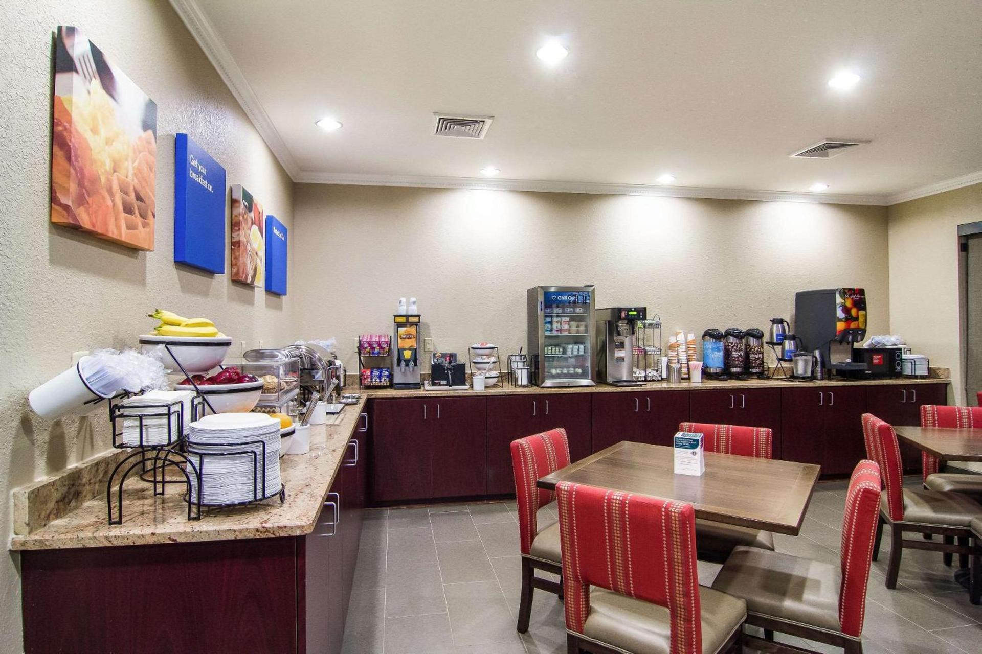 Comfort Inn Blackshear Hwy 84 photo 13