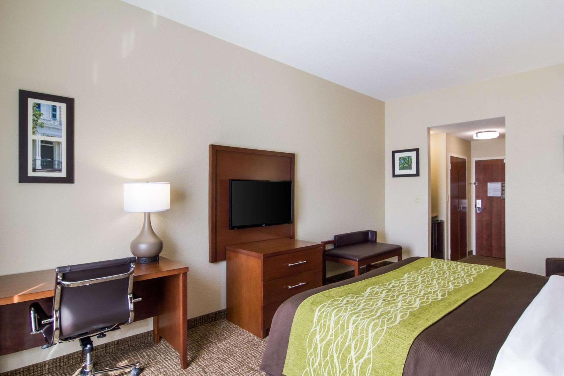 Comfort Inn Blackshear Hwy 84 photo 30