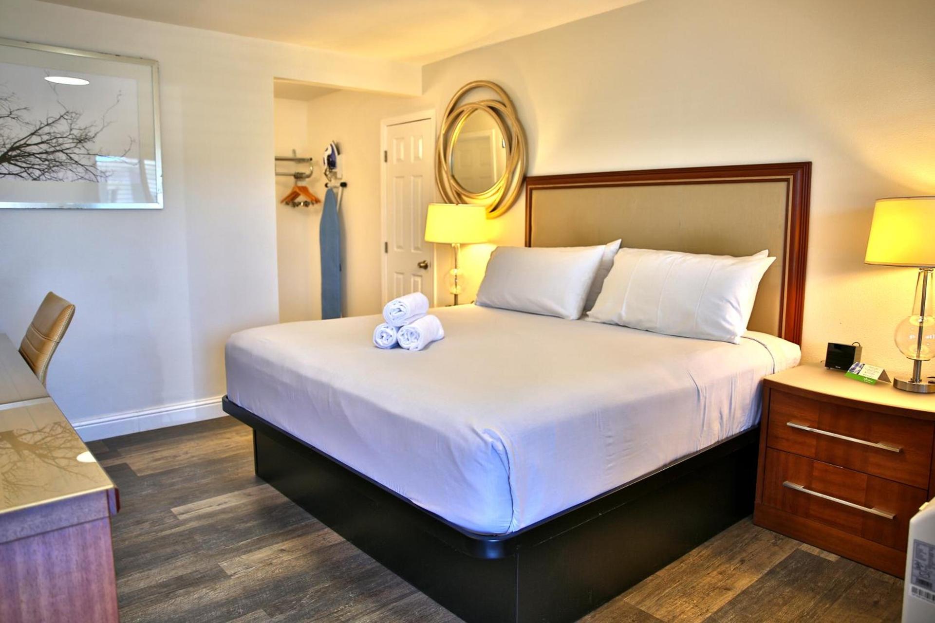 Travelodge by Wyndham Crescent City photo 29