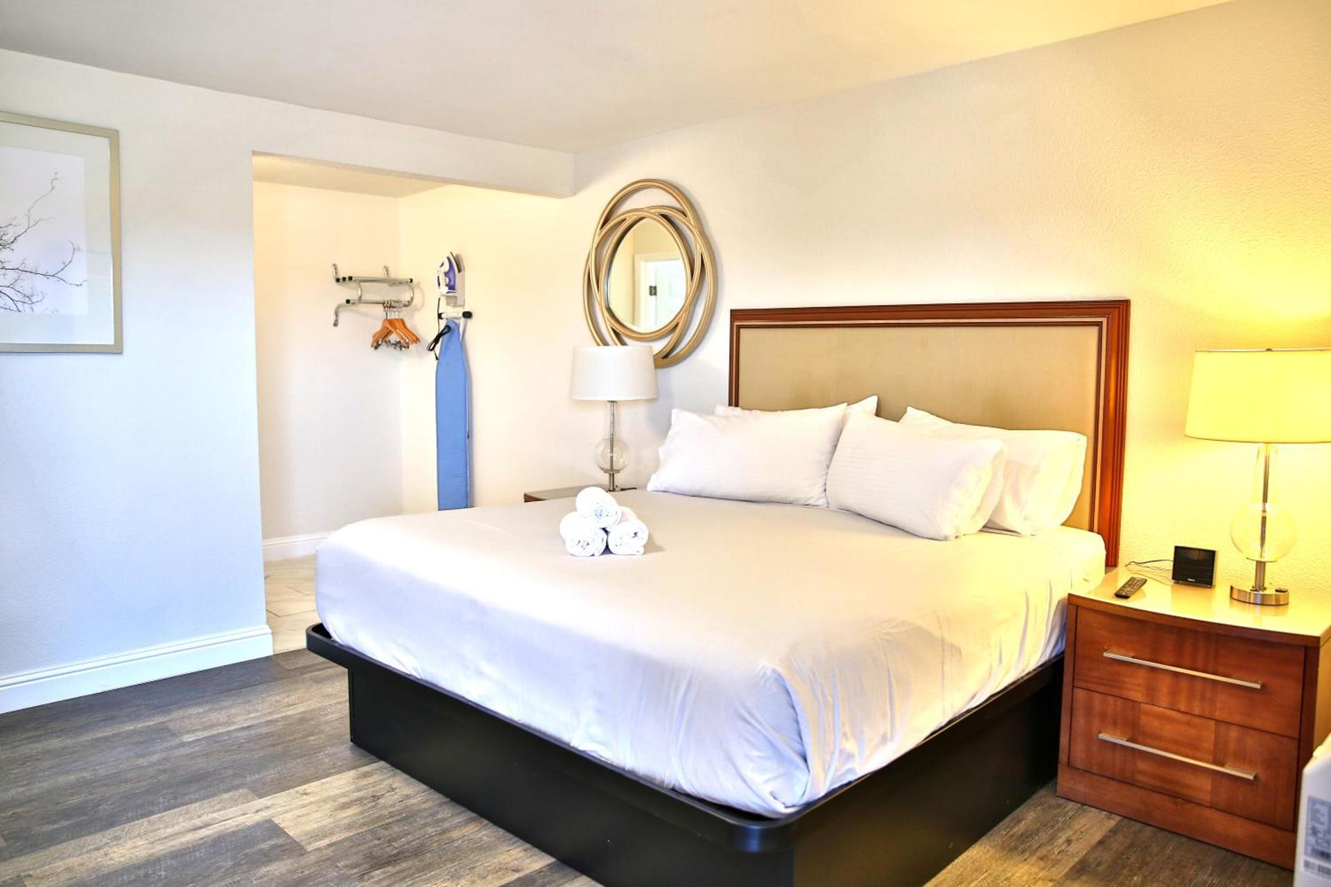 Travelodge by Wyndham Crescent City photo 25