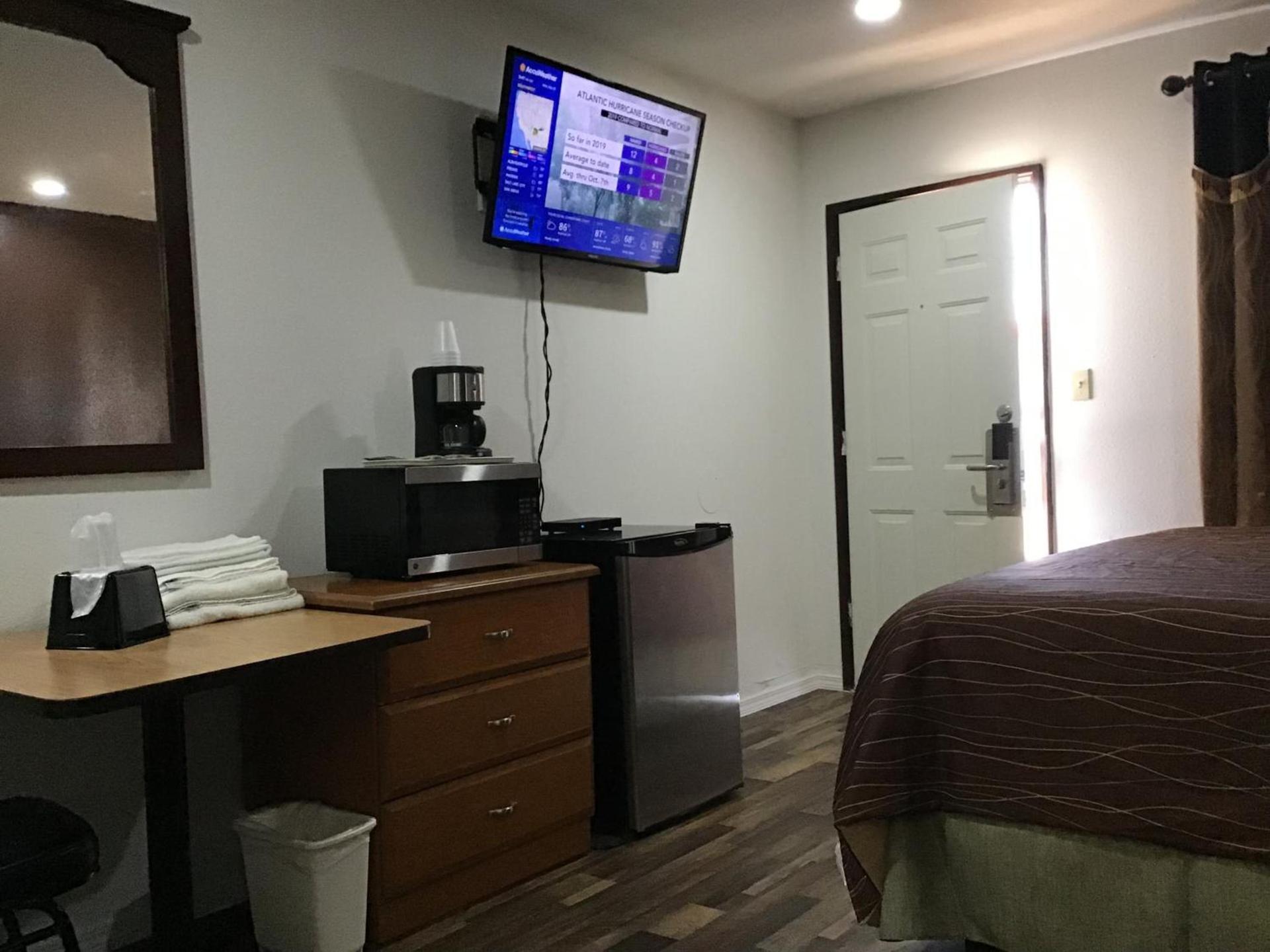 Western motel photo 24