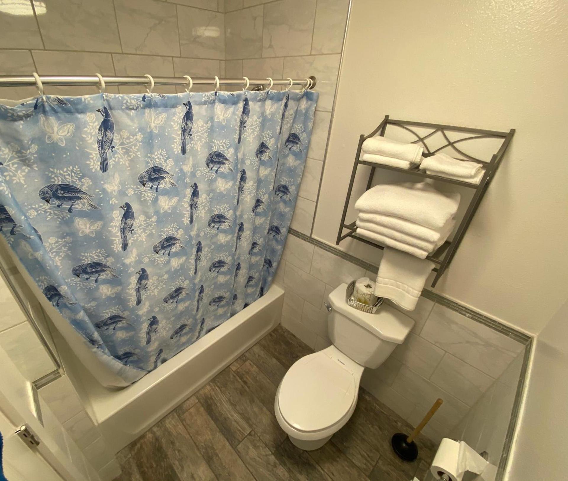 Motel West photo 18