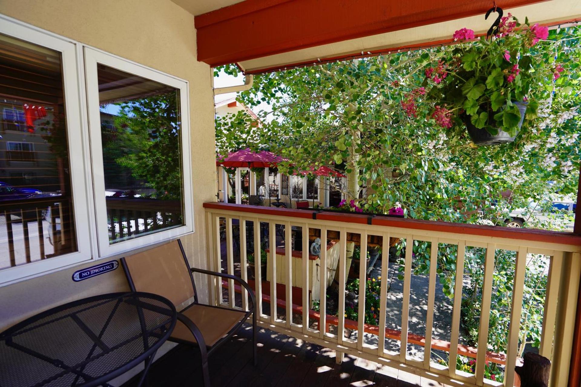 Frisco Inn on Galena photo 72