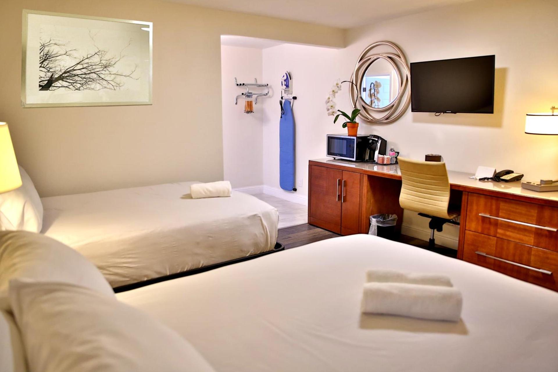 Travelodge by Wyndham Crescent City photo 22