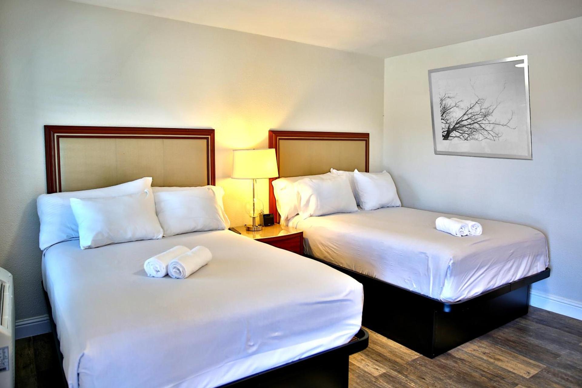 Travelodge by Wyndham Crescent City photo 20