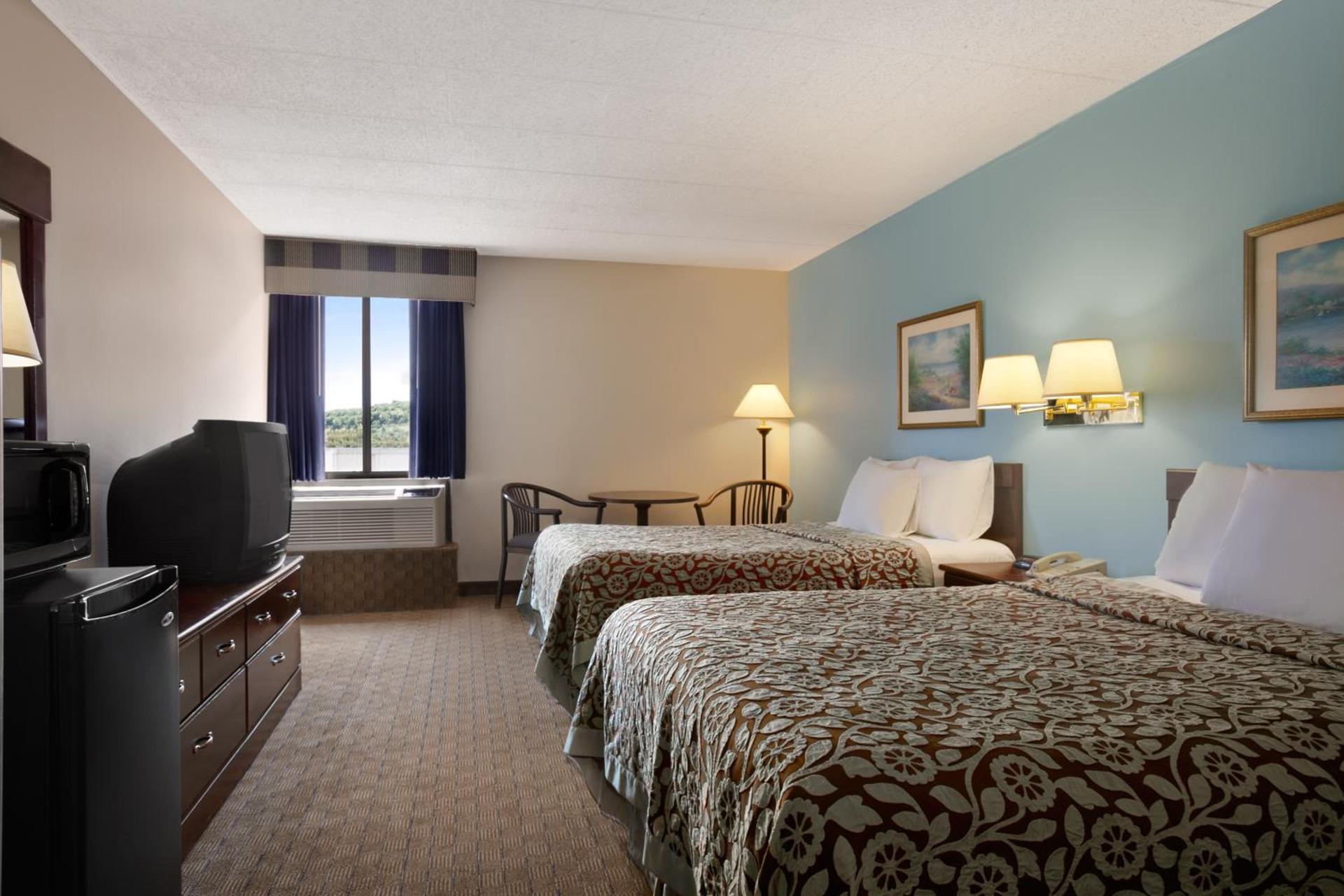 Days Inn by Wyndham Reading Wyomissing photo 2