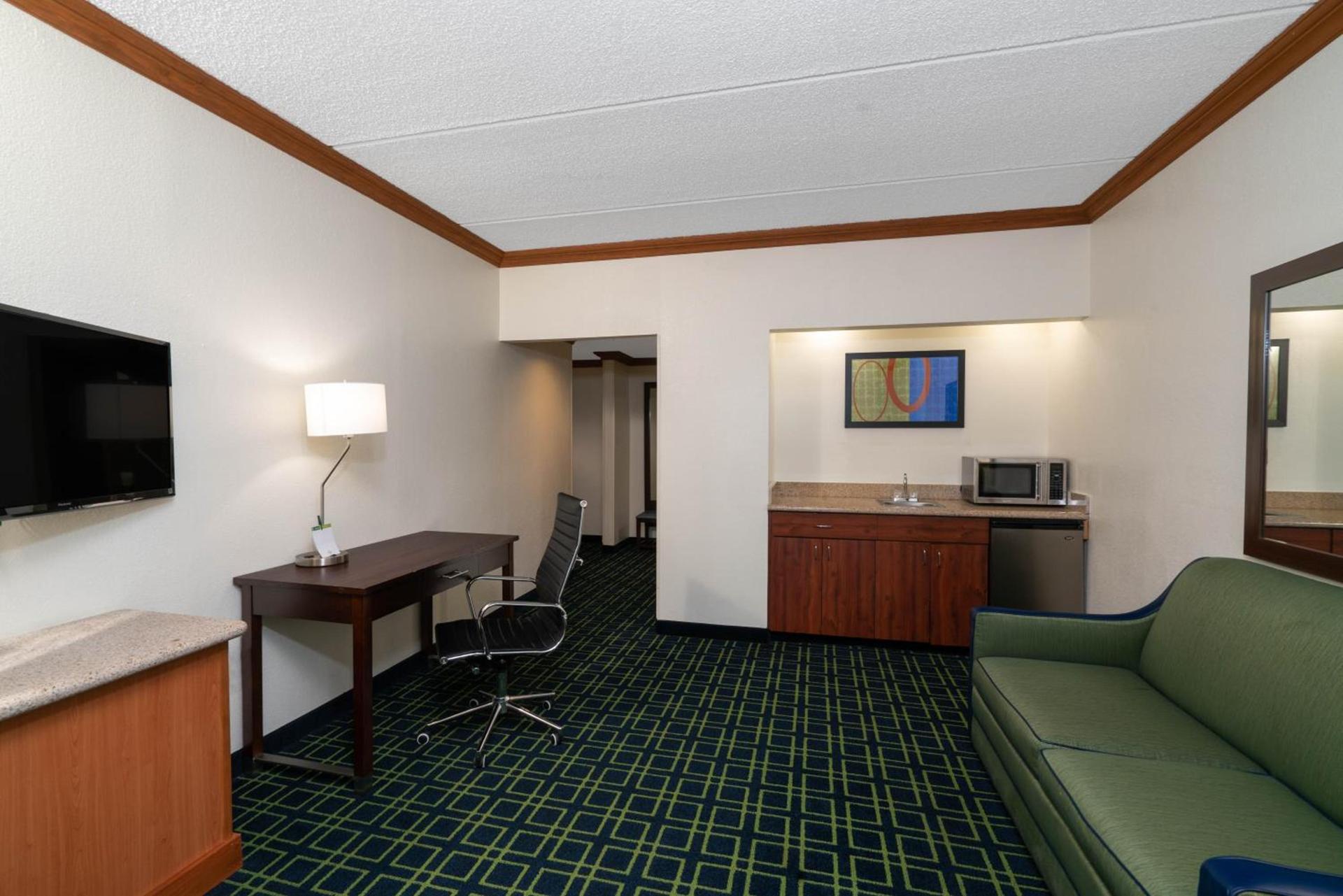 Wingate by Wyndham Fletcher at Asheville Airport photo 20