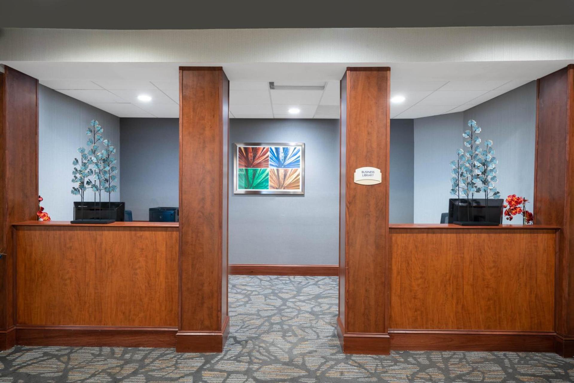 Wingate by Wyndham Fletcher at Asheville Airport photo 7