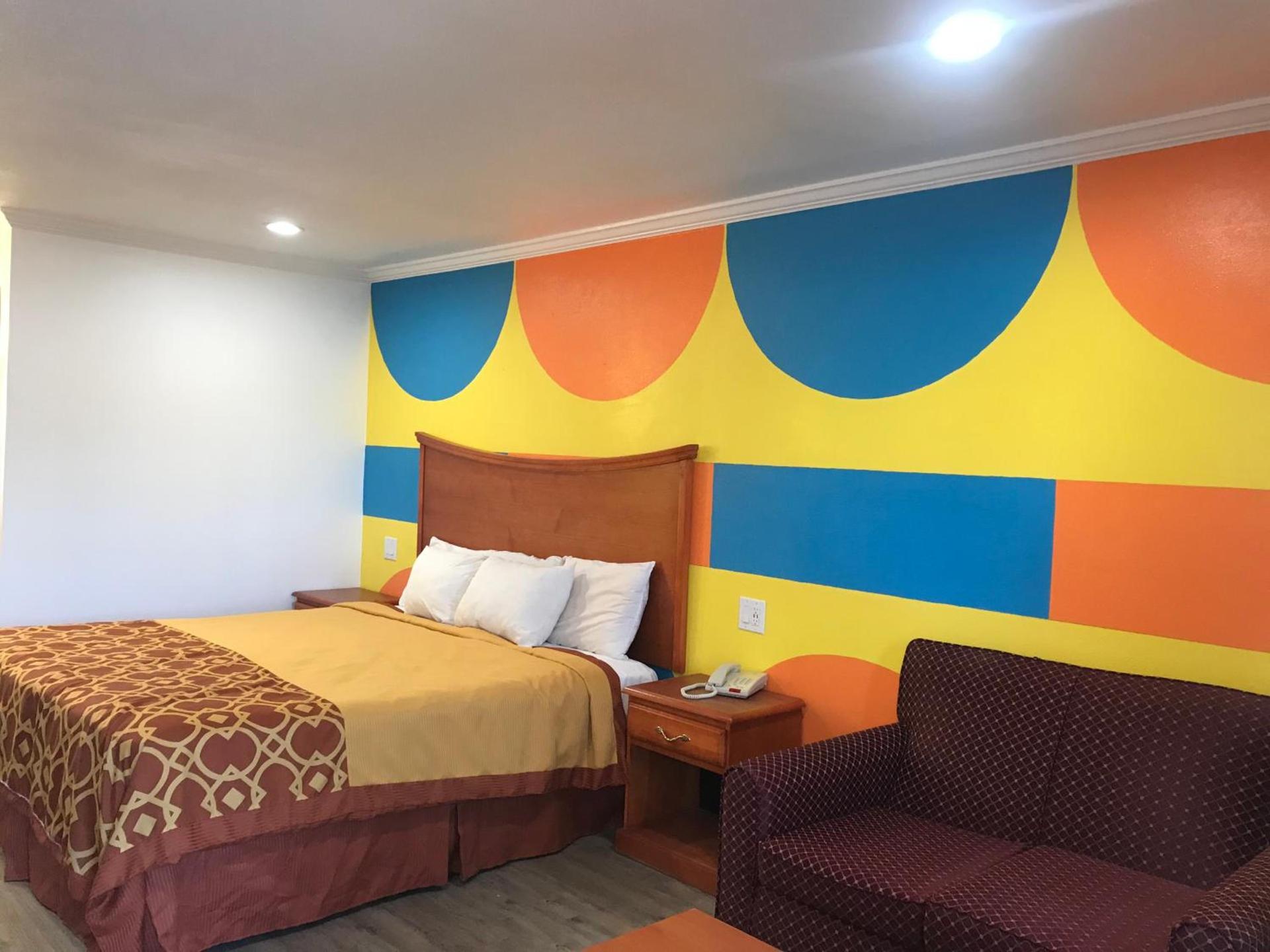 Americas Best Value Inn Bowie photo 10