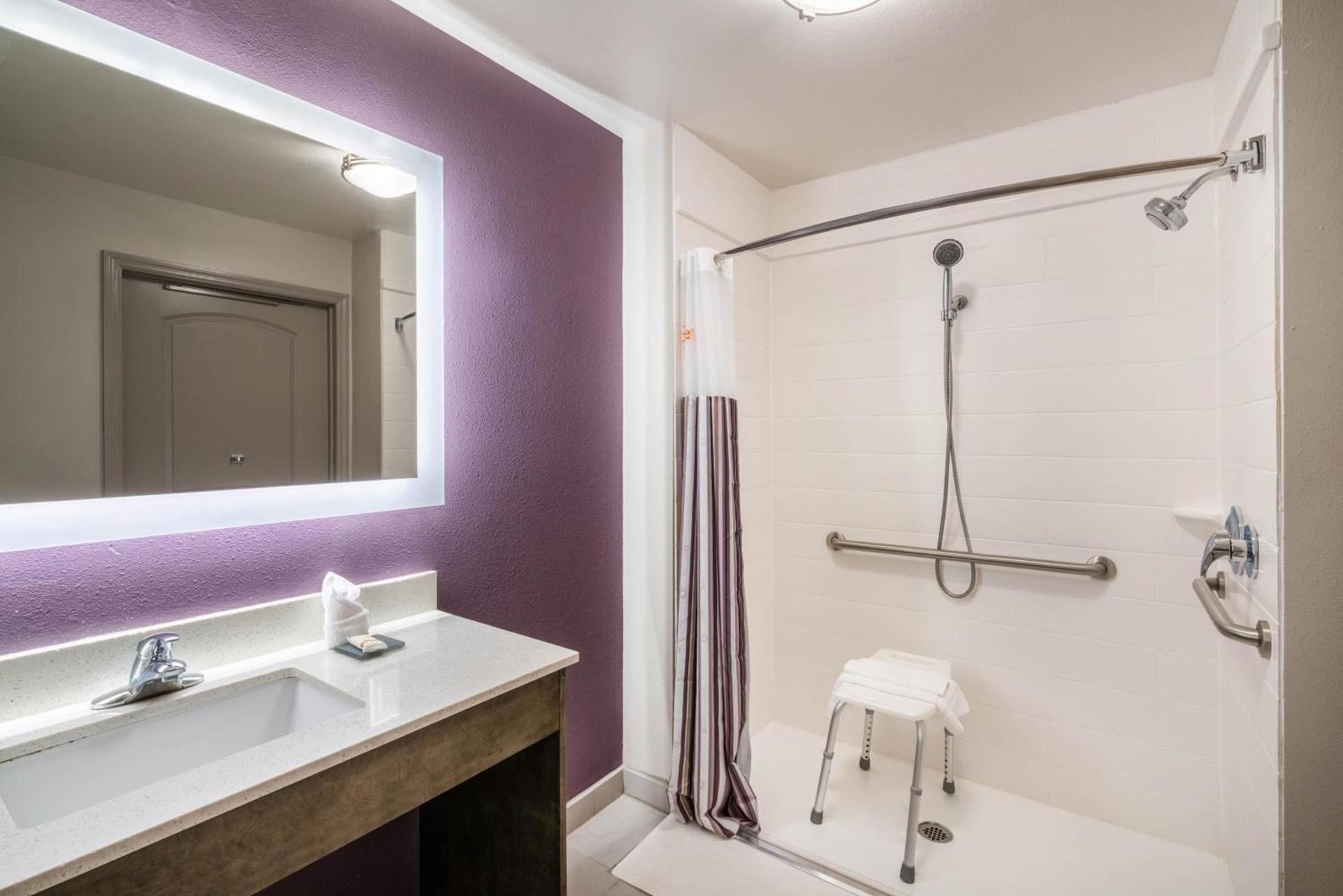 La Quinta by Wyndham Chattanooga - Lookout Mtn photo 72