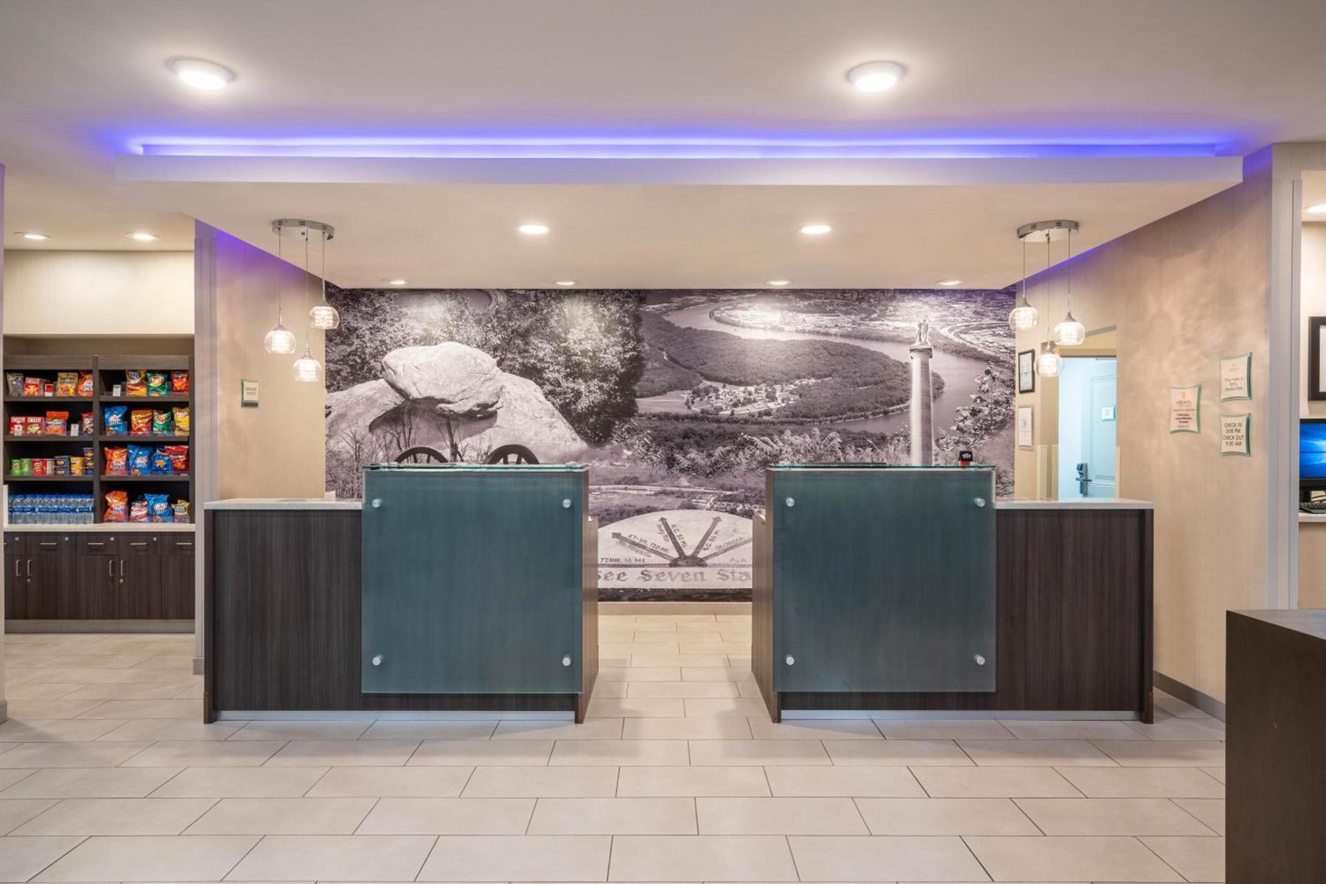 La Quinta by Wyndham Chattanooga - Lookout Mtn photo 61
