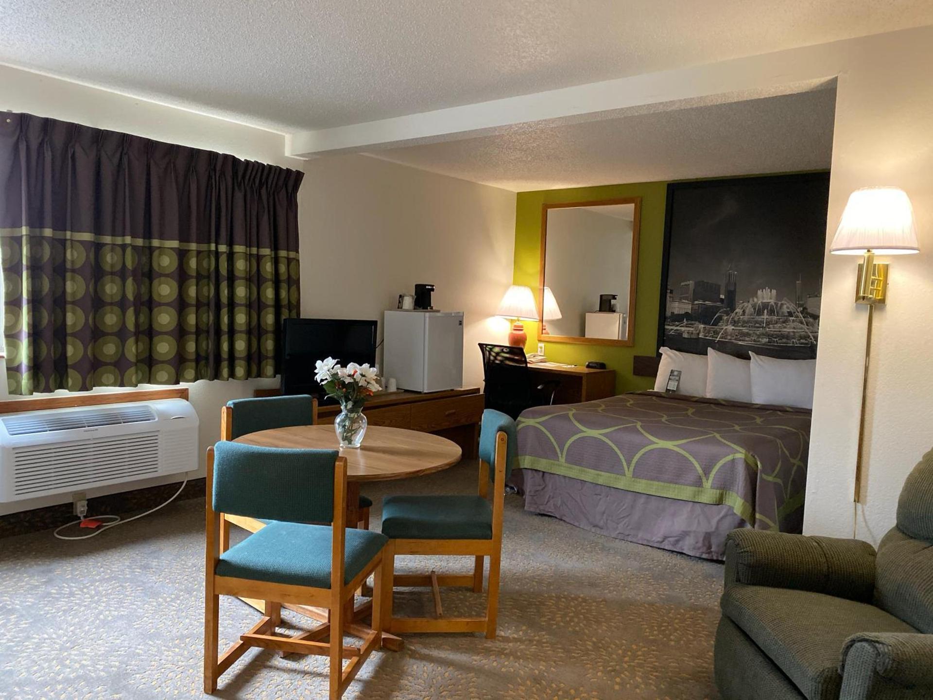 Super 8 by Wyndham Mokena/Frankfort /I-80 photo 17