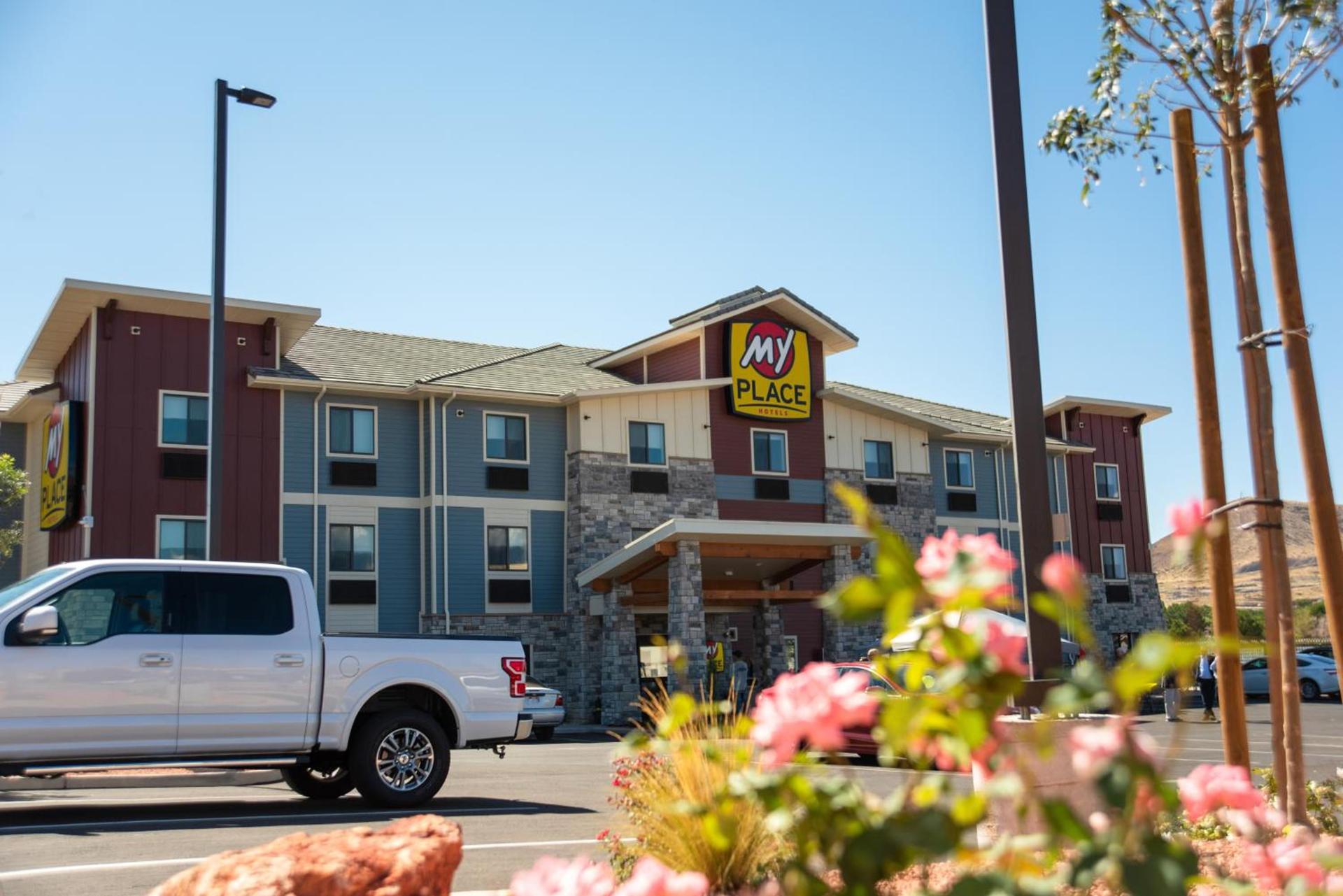 My Place Hotel-Hurricane, UT photo 4