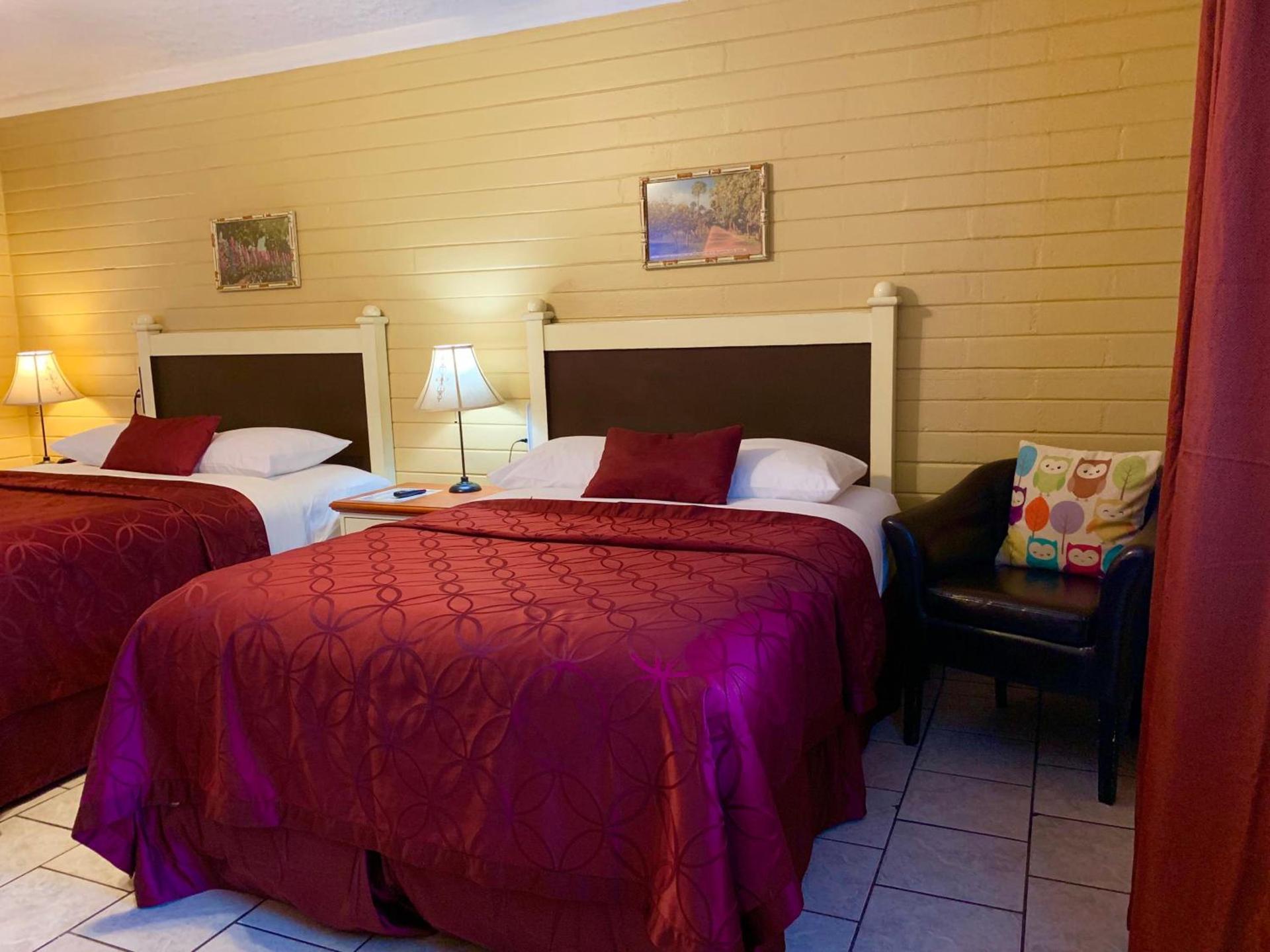 Lakeside Inn and Cafe photo 58