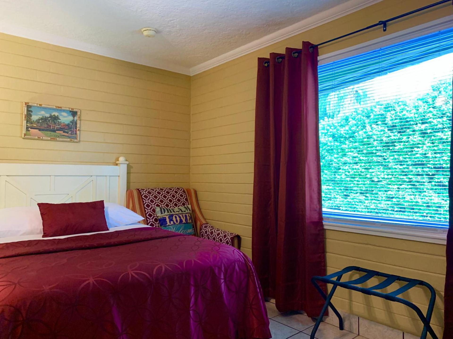 Lakeside Inn and Cafe photo 55