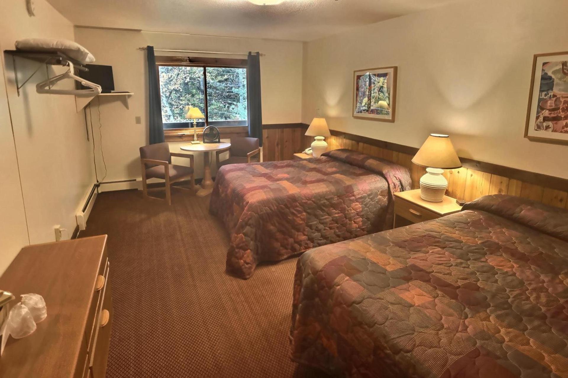 Mountain Sports Inn photo 20