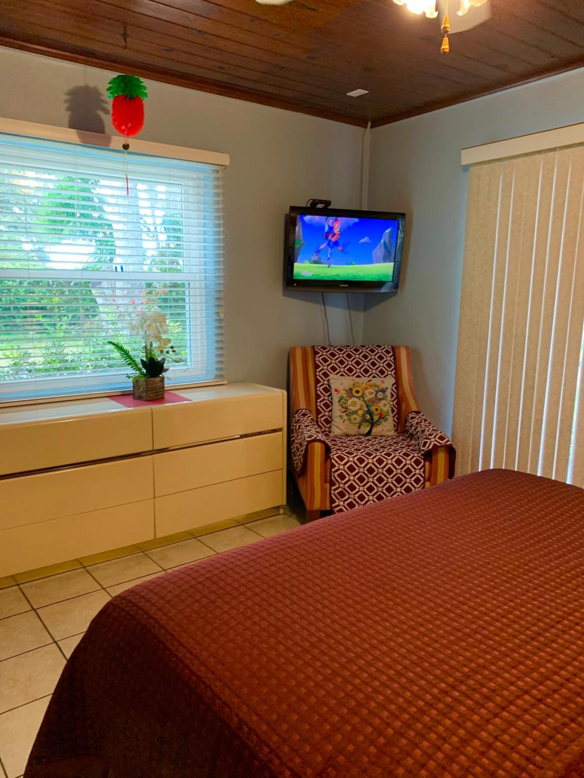 Lakeside Inn and Cafe photo 9