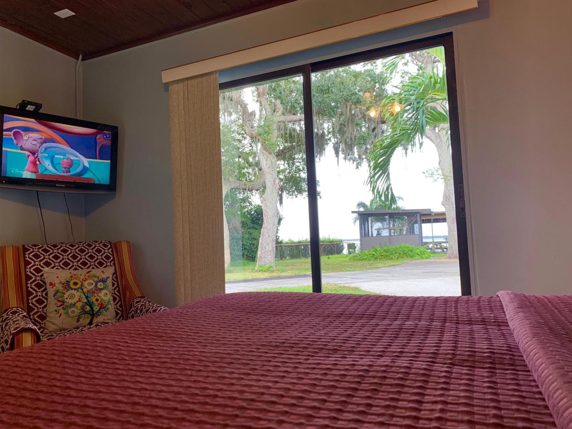 Lakeside Inn and Cafe photo 8