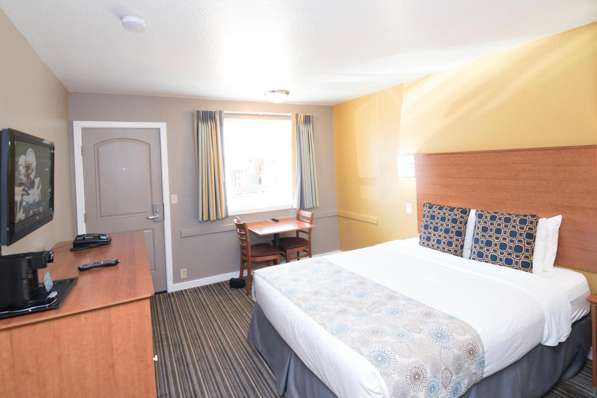 Nordic Inn and Suites photo 39