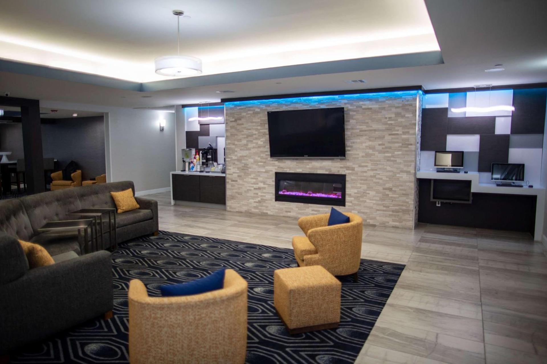 La Quinta by Wyndham Houston East at Normandy photo 29