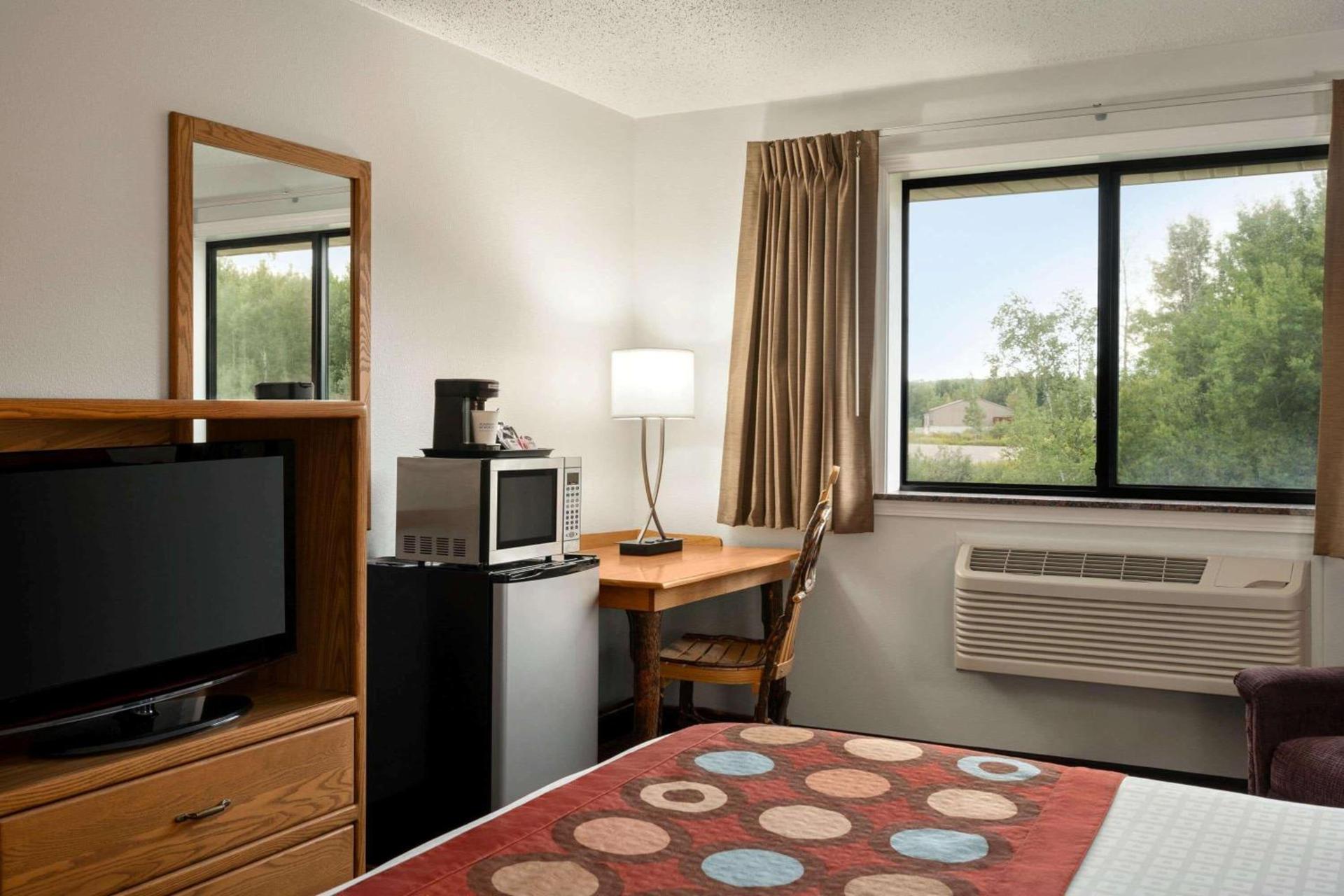 Super 8 by Wyndham Eveleth photo 24