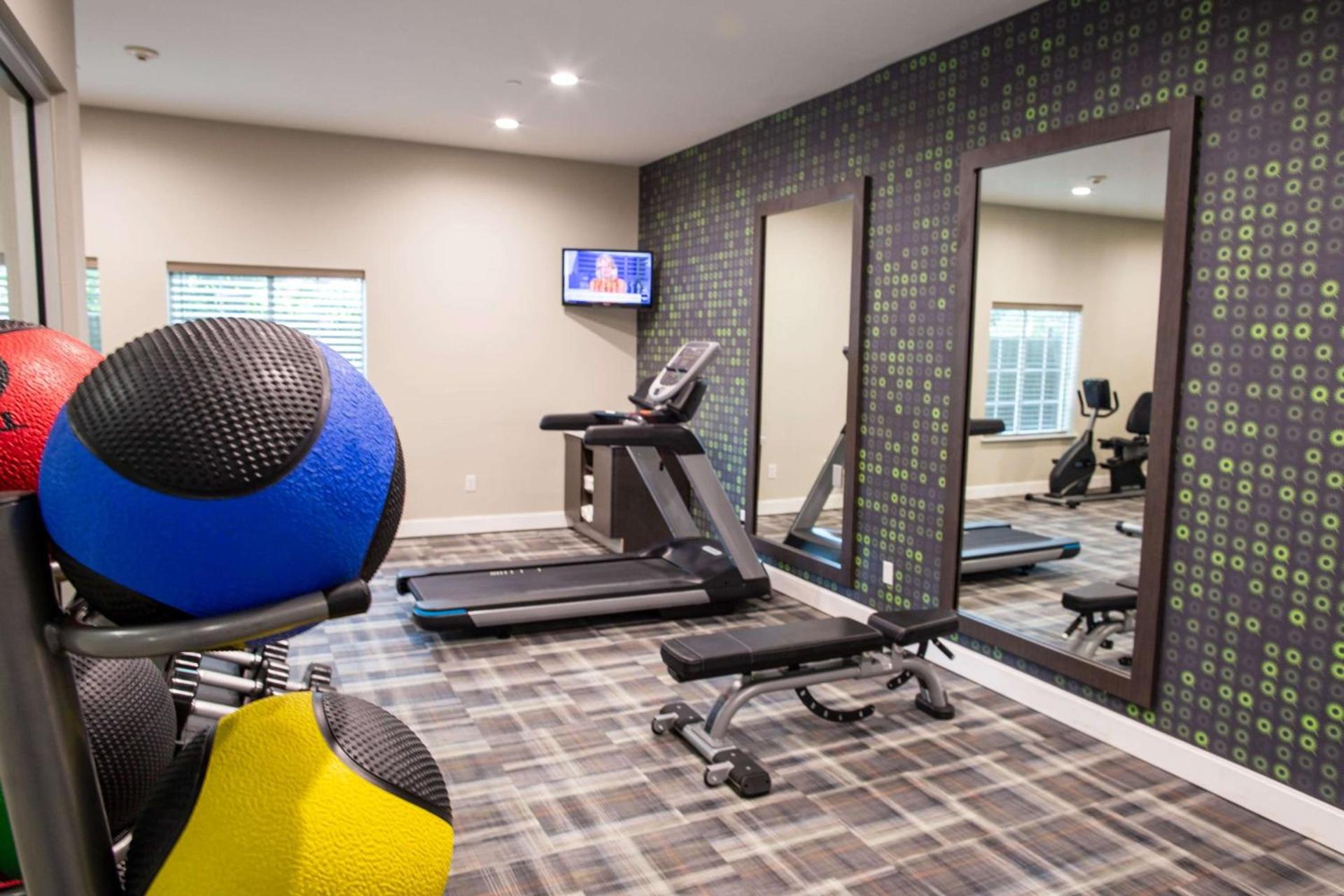 La Quinta by Wyndham Houston East at Normandy photo 47