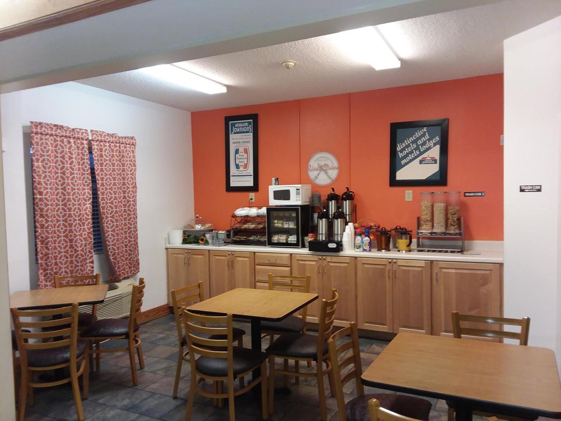 Howard Johnson by Wyndham Tifton GA I-75 photo 6