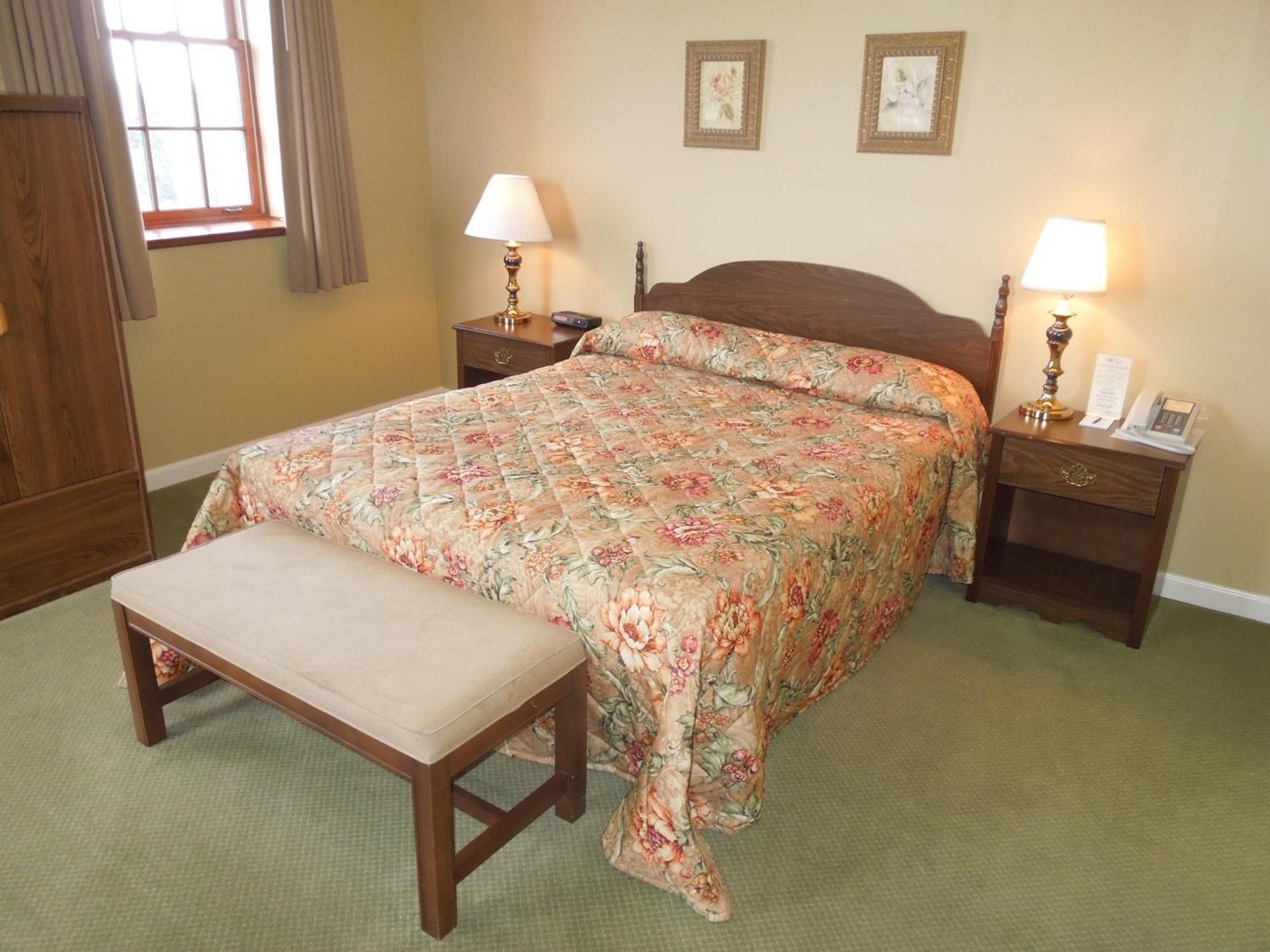 Bridges Guest Quarters photo 20