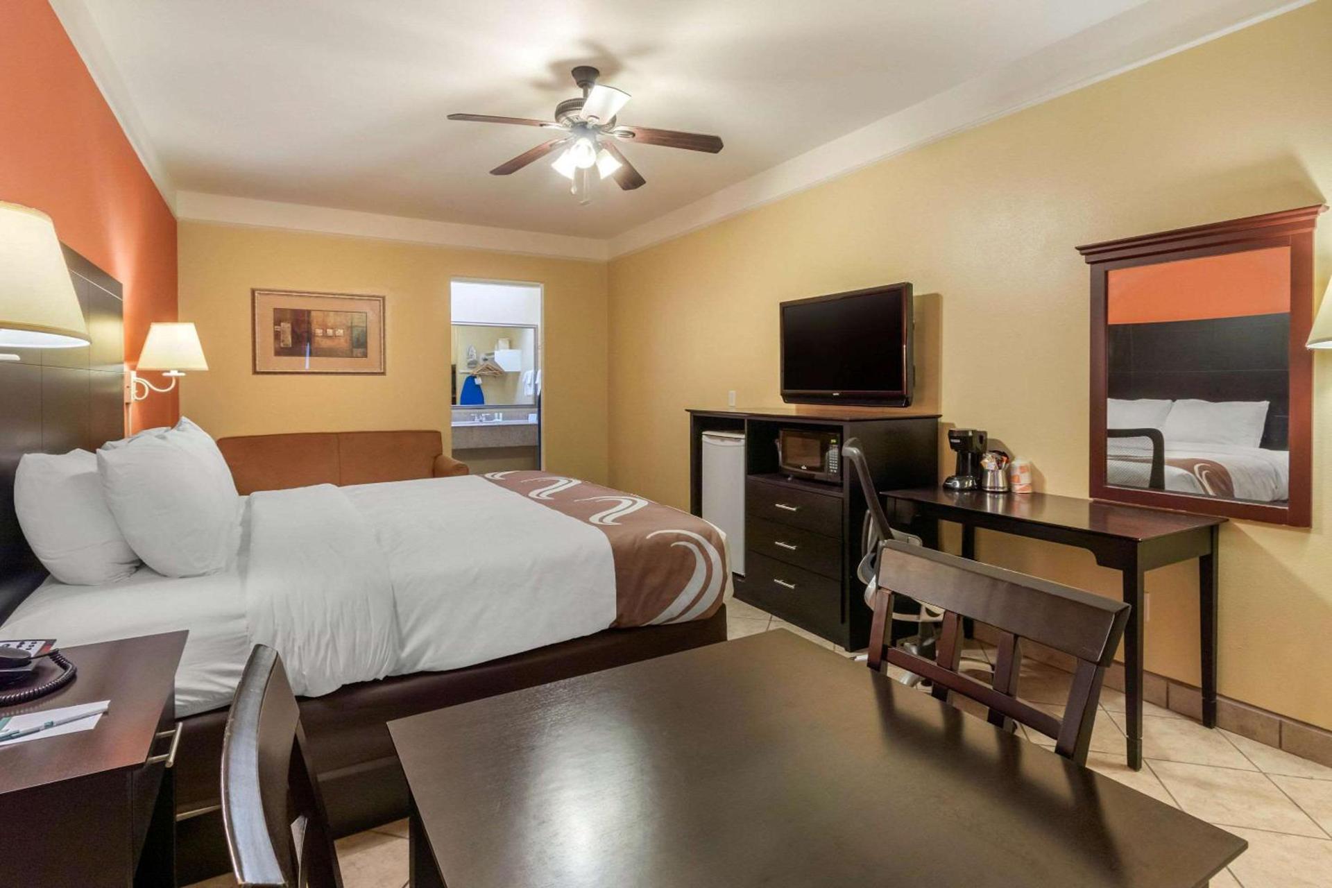 Quality Inn & Suites at The Outlets Mercedes-Weslaco photo 33