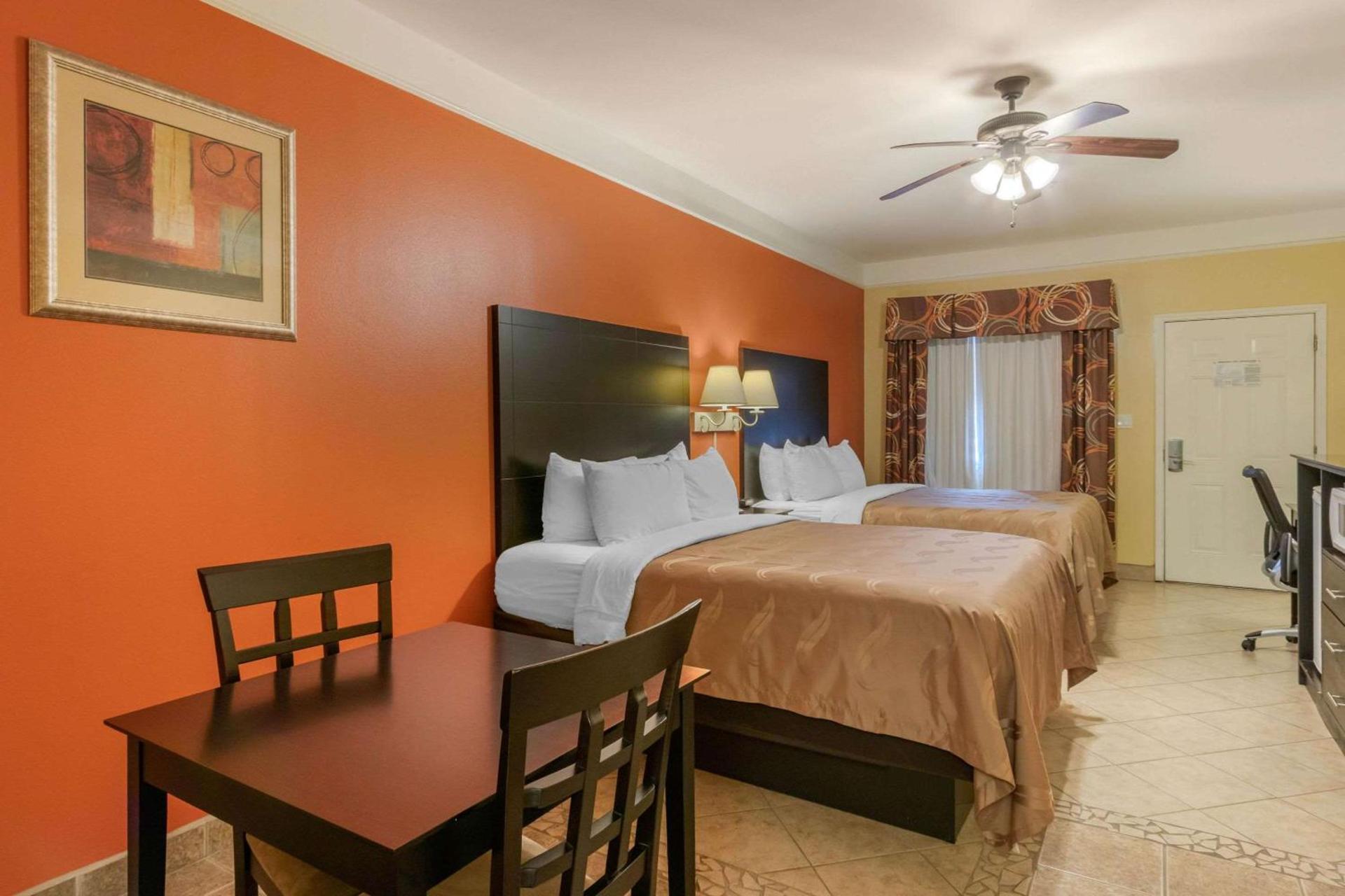 Quality Inn & Suites at The Outlets Mercedes-Weslaco photo 27