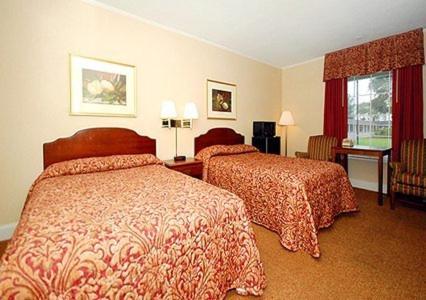 Ambassador Inn photo 17