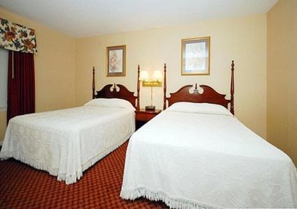 Ambassador Inn photo 18