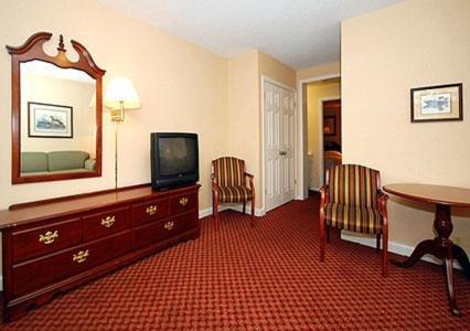 Ambassador Inn photo 21