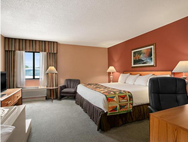 Baymont by Wyndham Sullivan photo 7