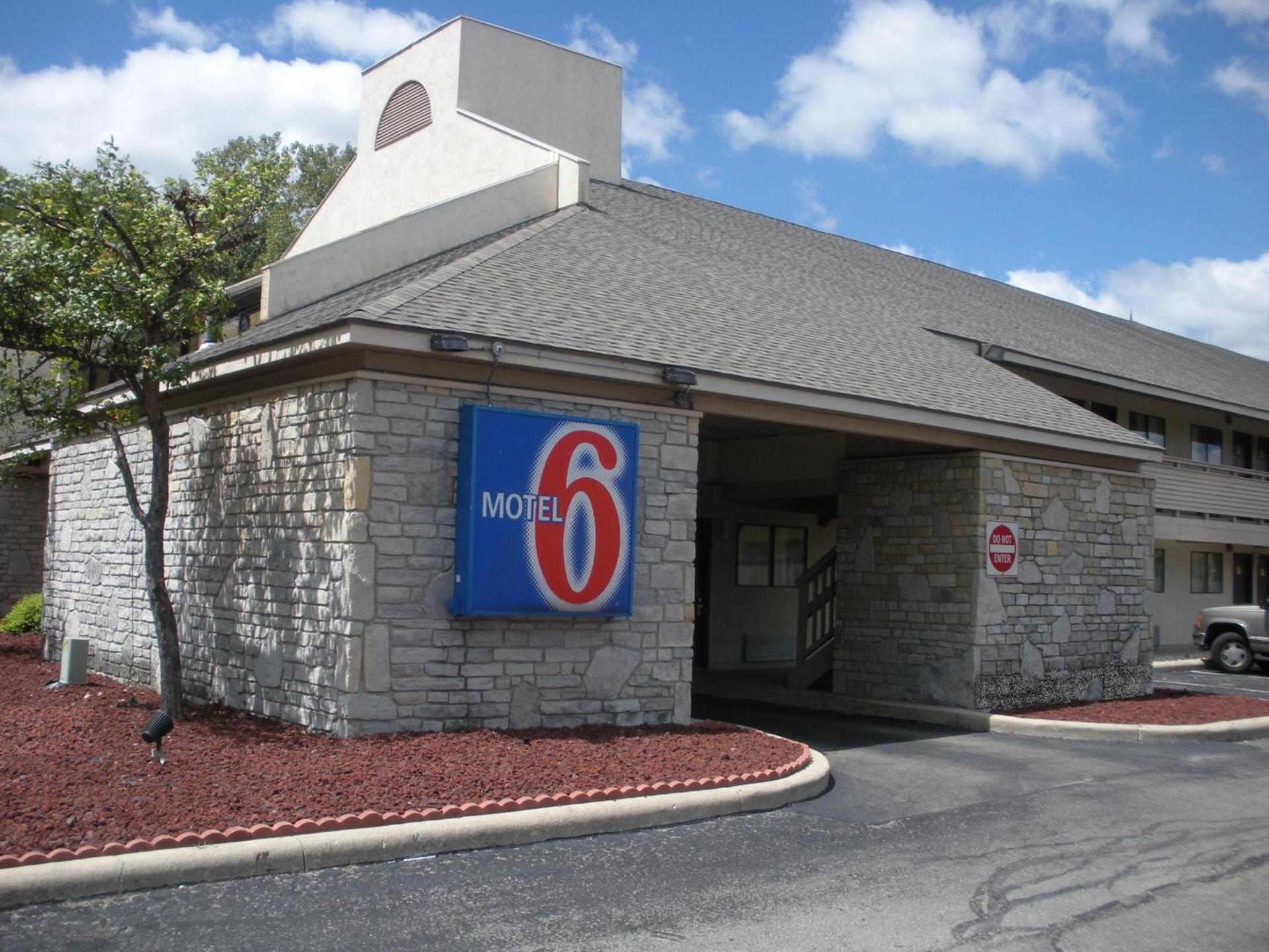 Motel 6-Dayton, OH - Englewood photo 25
