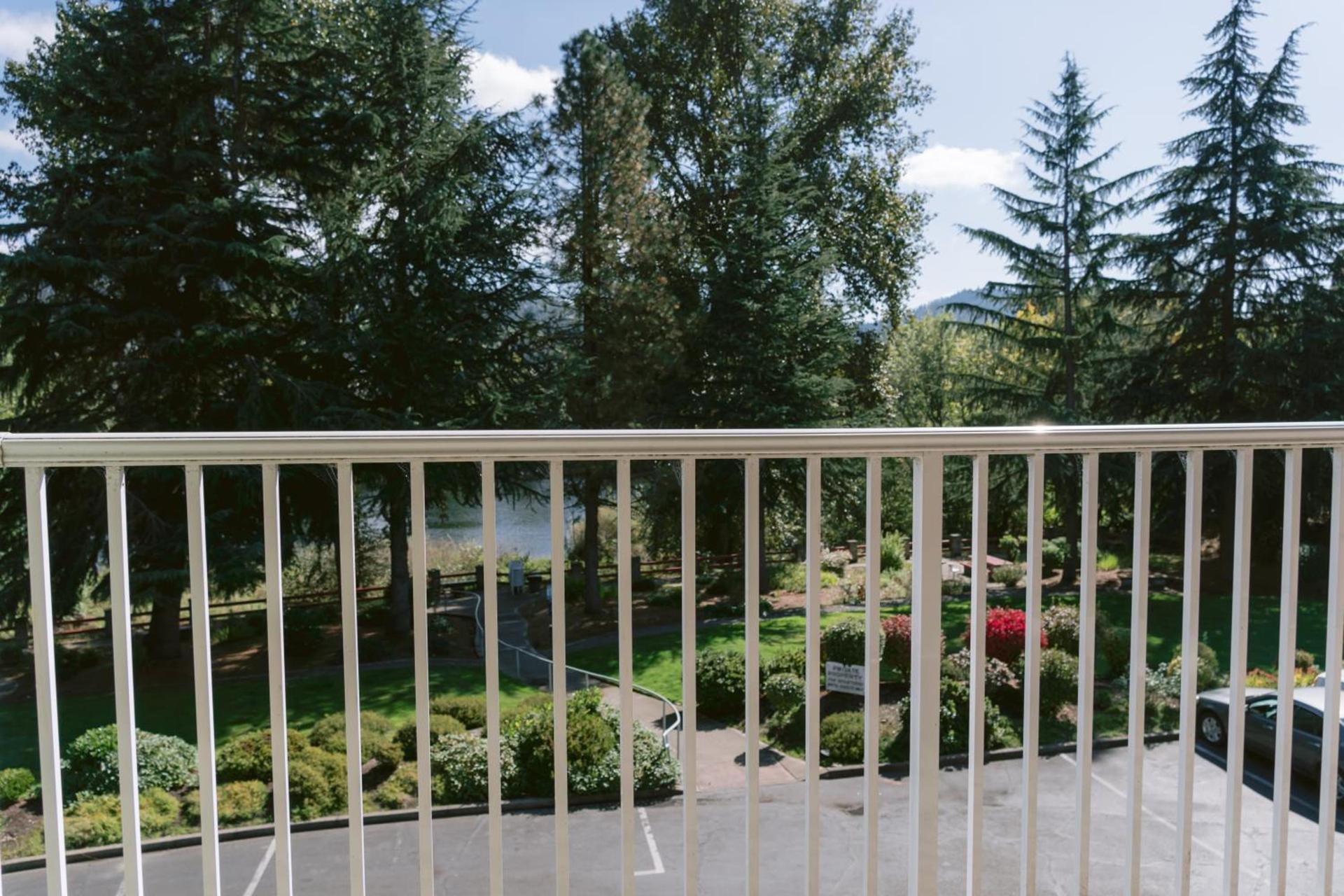 Riverfront Inn Roseburg photo 30