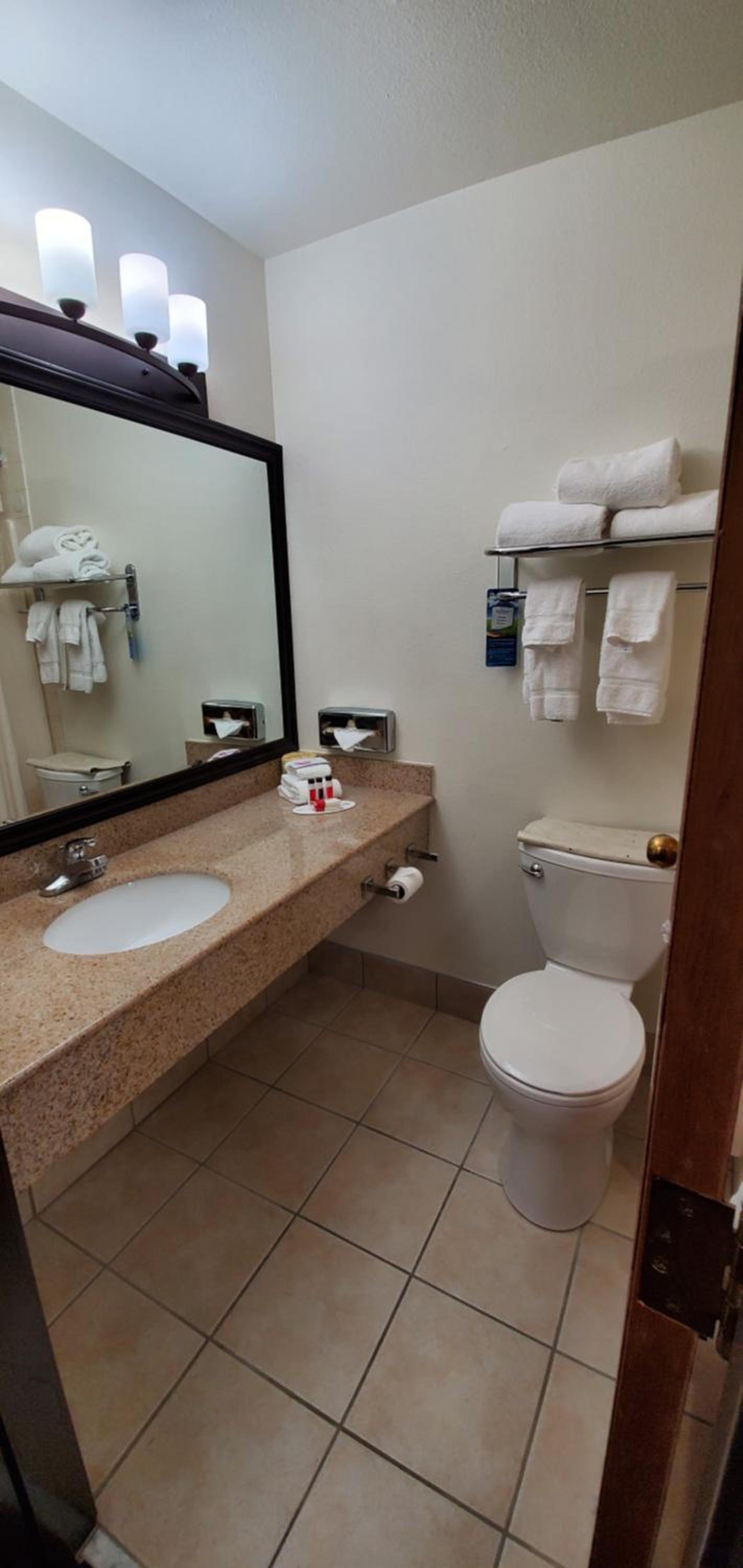 Baymont by Wyndham Seattle/Kirkland WA photo 31