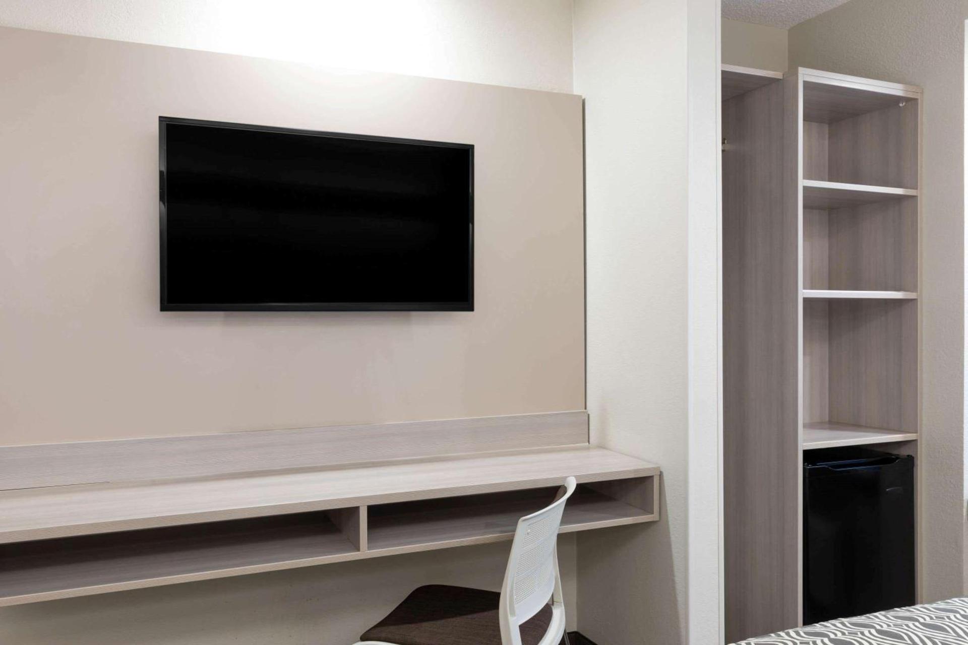 Microtel Inn & Suites by Wyndham Atlanta Buckhead Area photo 14