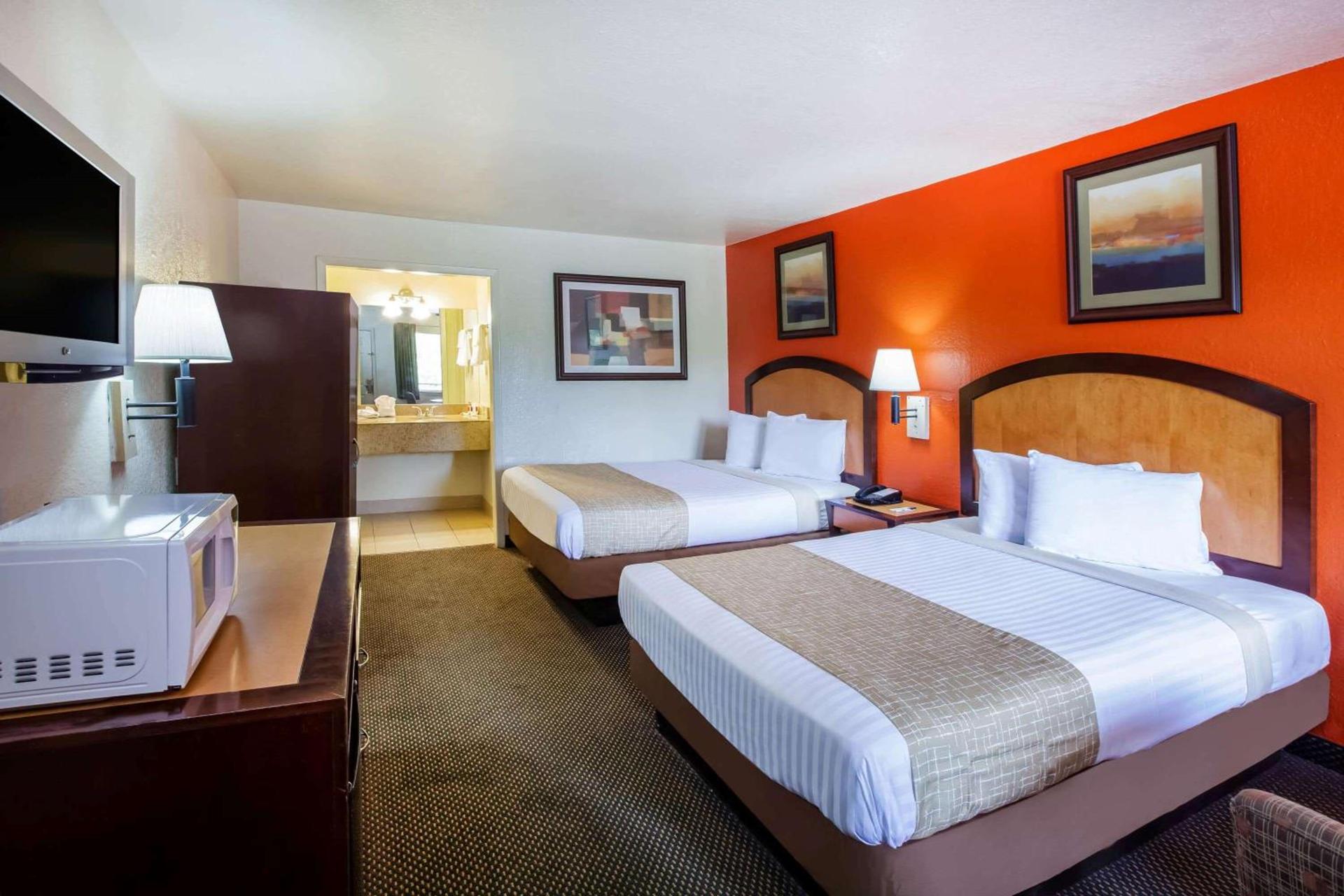 Travelodge by Wyndham Houston Hobby Airport photo 23
