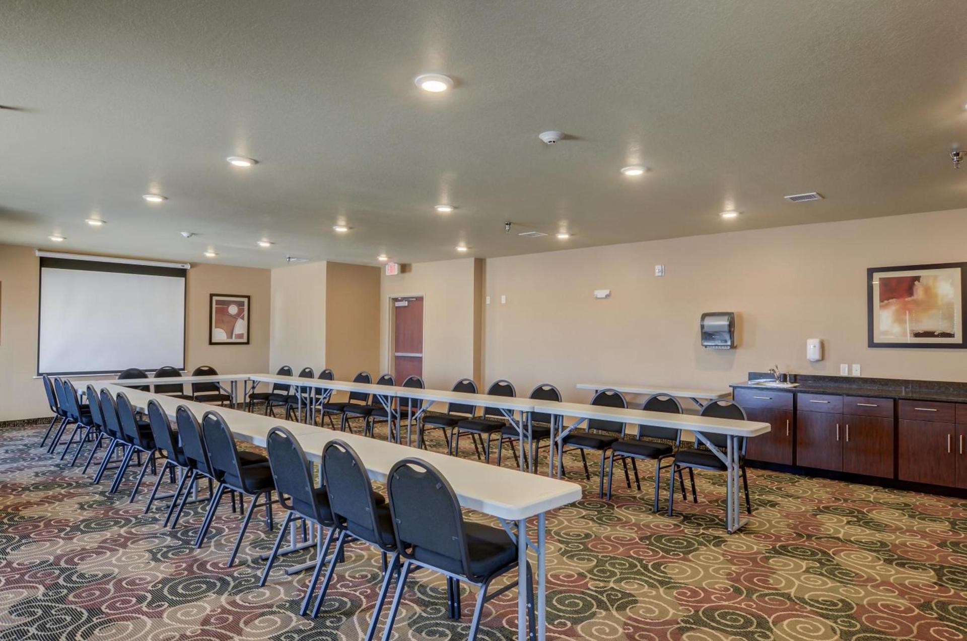 Cobblestone Inn & Suites-Kersey photo 30
