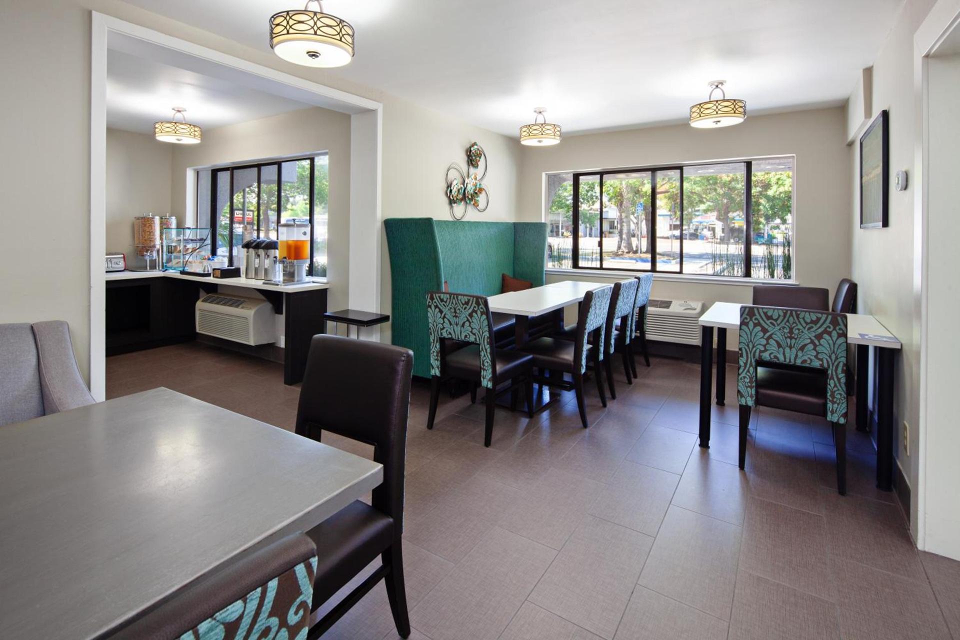City Express by Marriott Mountain View - Sunnyvale photo 2