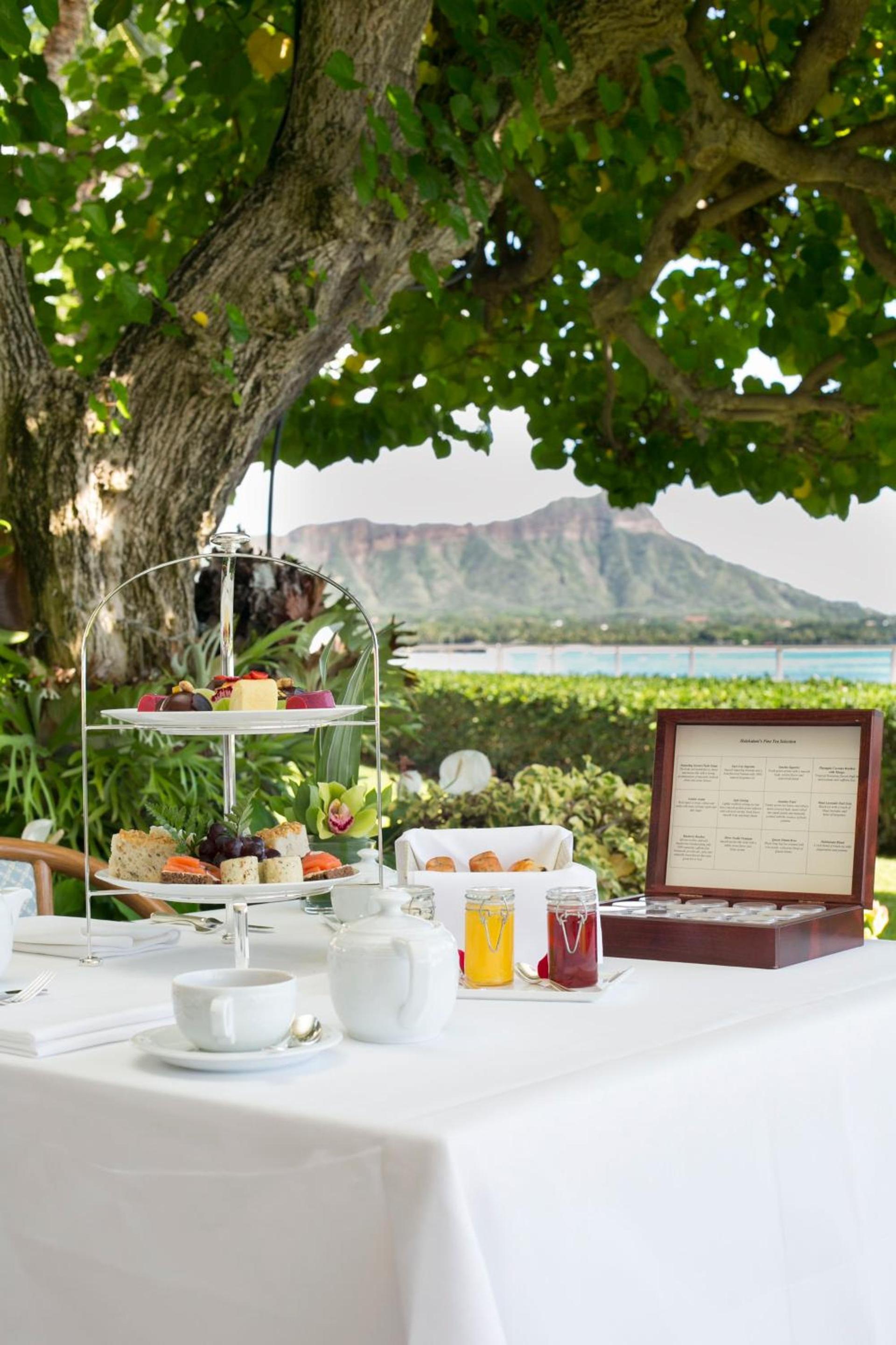 Halekulani - NO RESORT FEE photo 11
