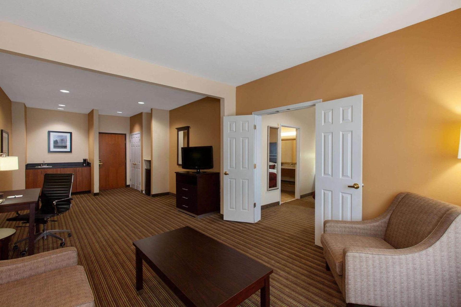 Wingate By Wyndham Houston / Willowbrook photo 4