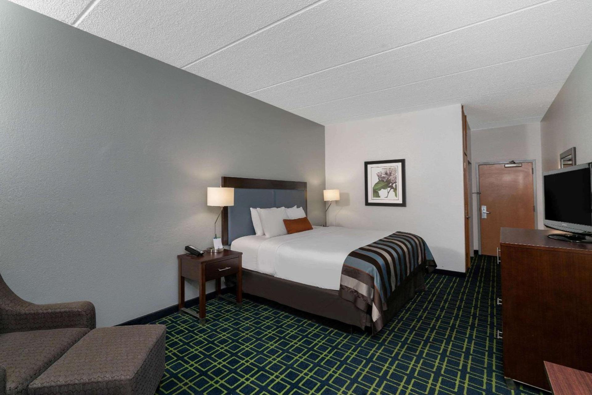 Wingate by Wyndham Fletcher at Asheville Airport photo 38