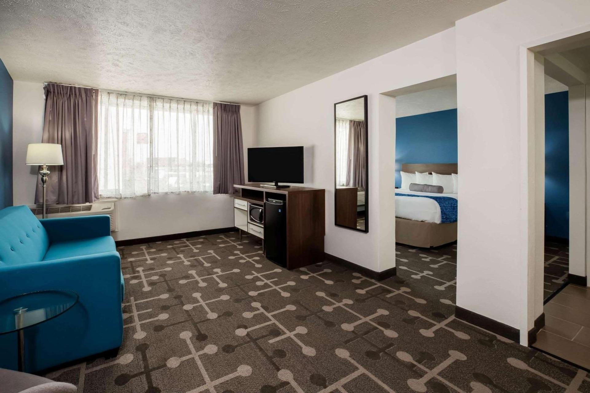 Baymont by Wyndham Spokane photo 2