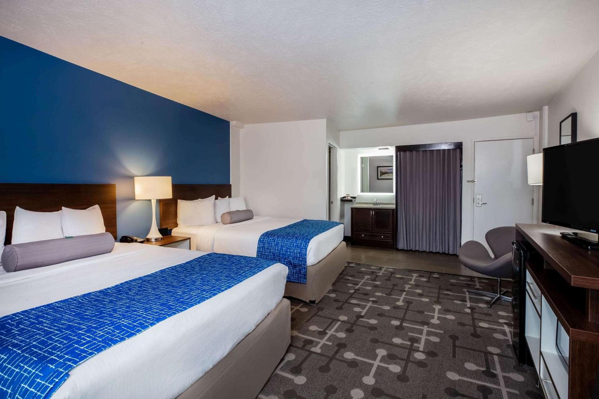 Baymont by Wyndham Spokane photo 33