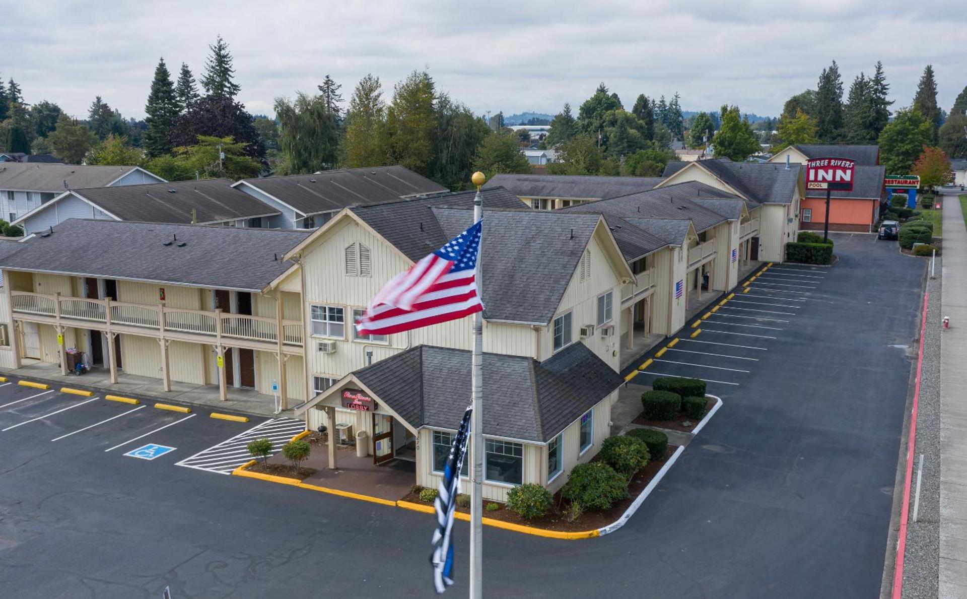 Three Rivers Inn Sedro Woolley photo 1