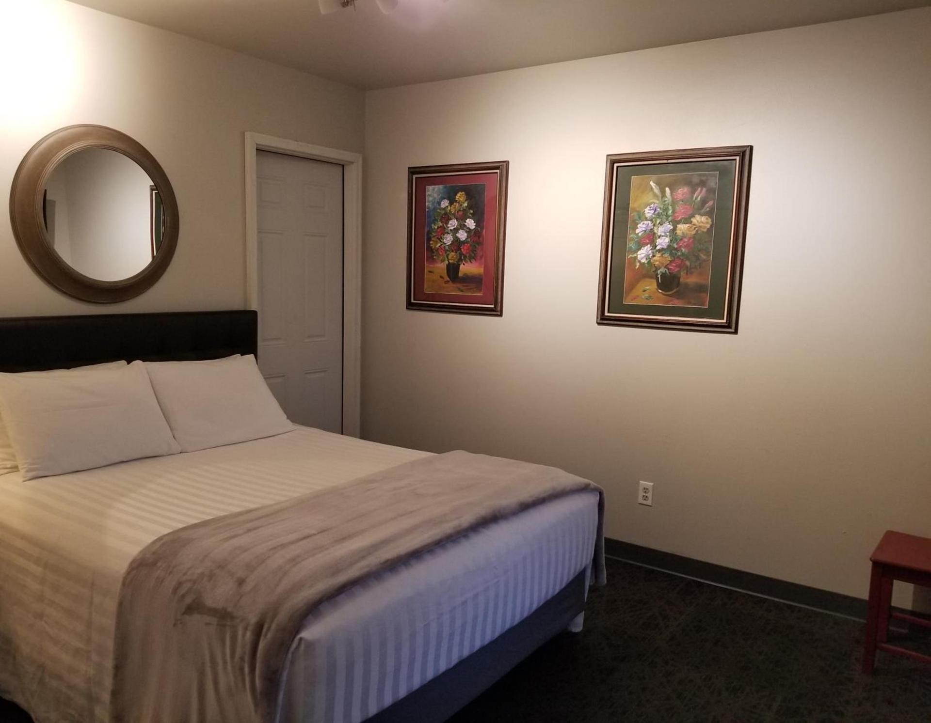 Deep Water Inn photo 3