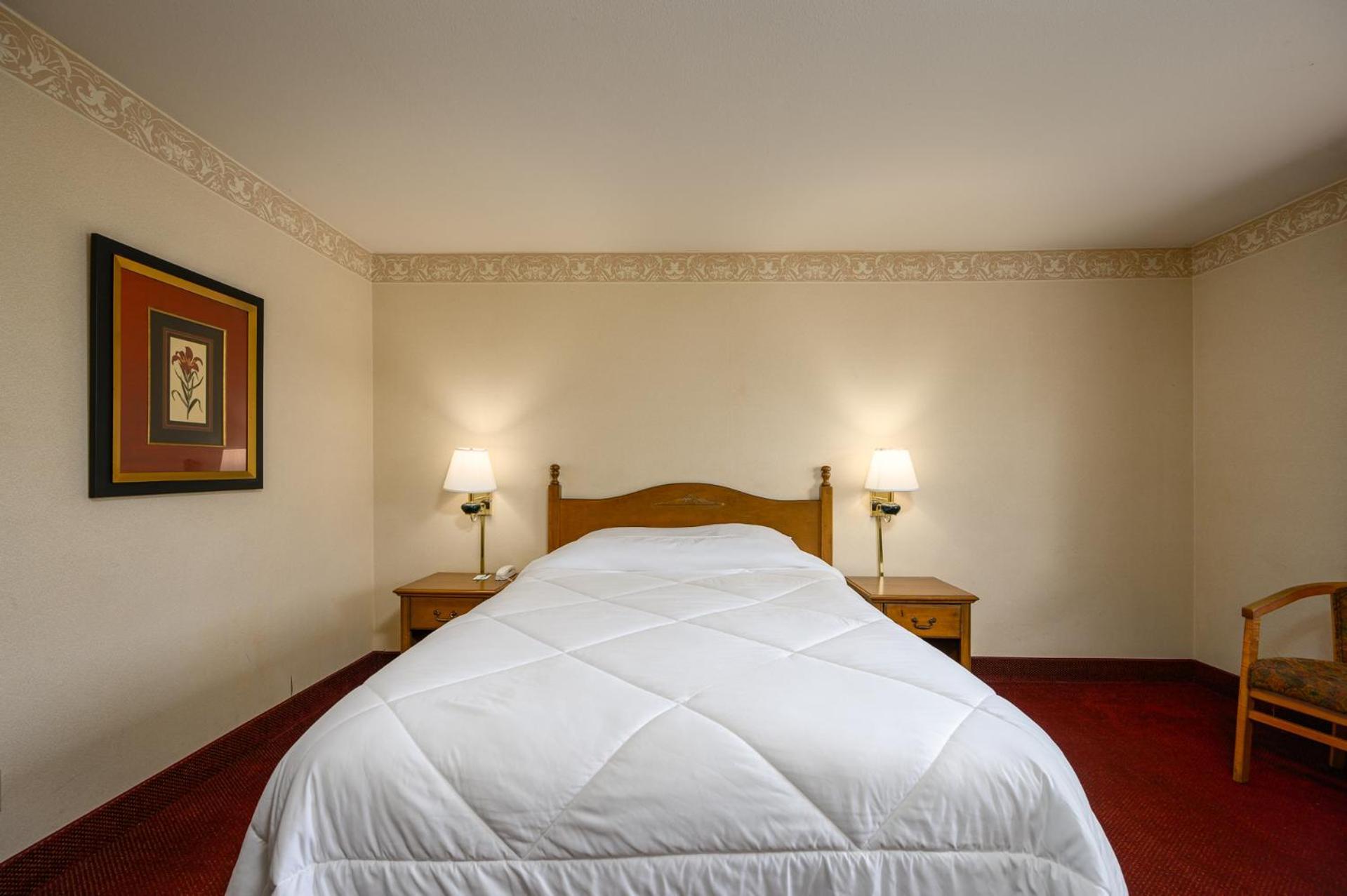 Three Rivers Inn Sedro Woolley photo 33