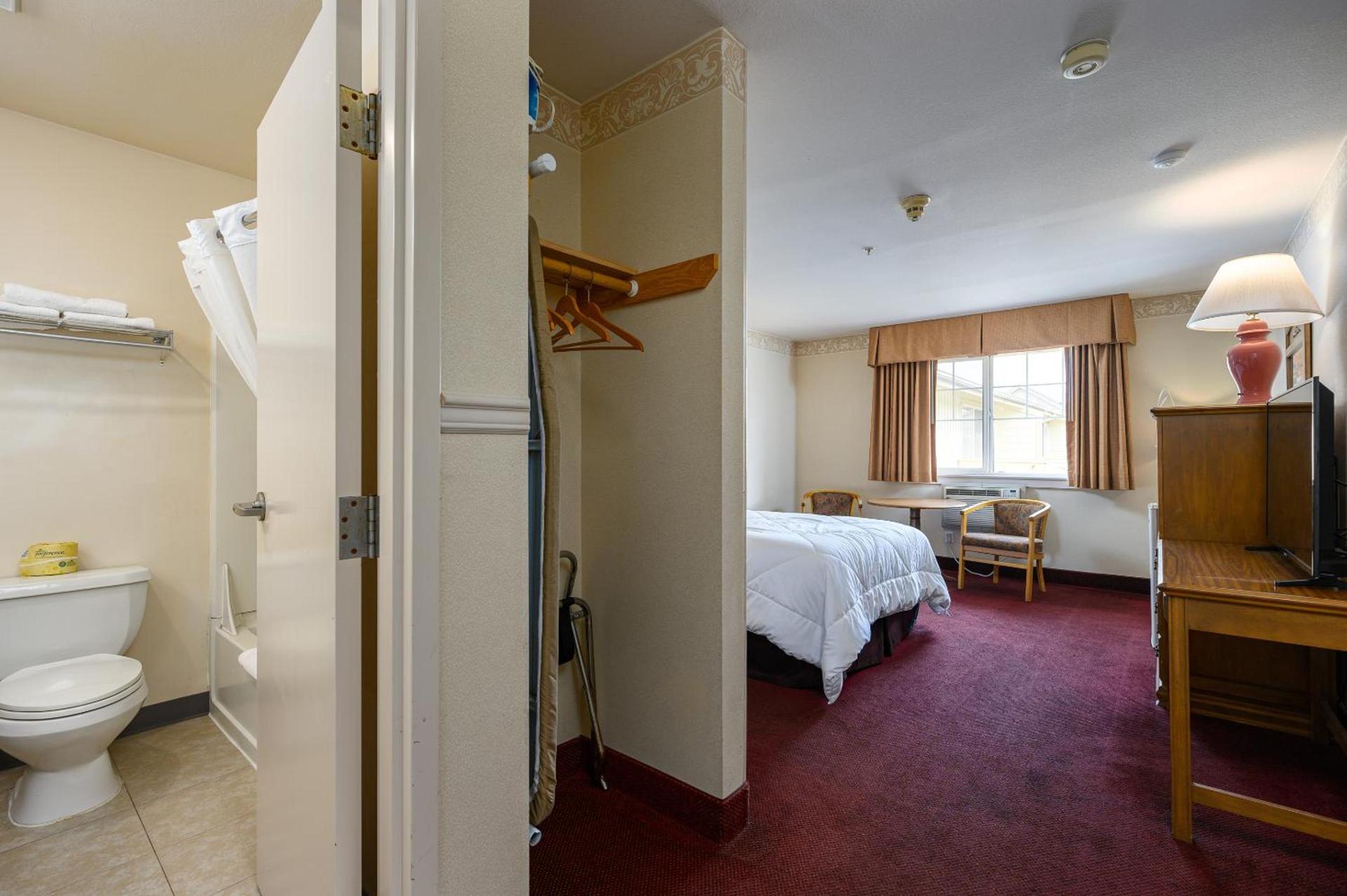 Three Rivers Inn Sedro Woolley photo 8